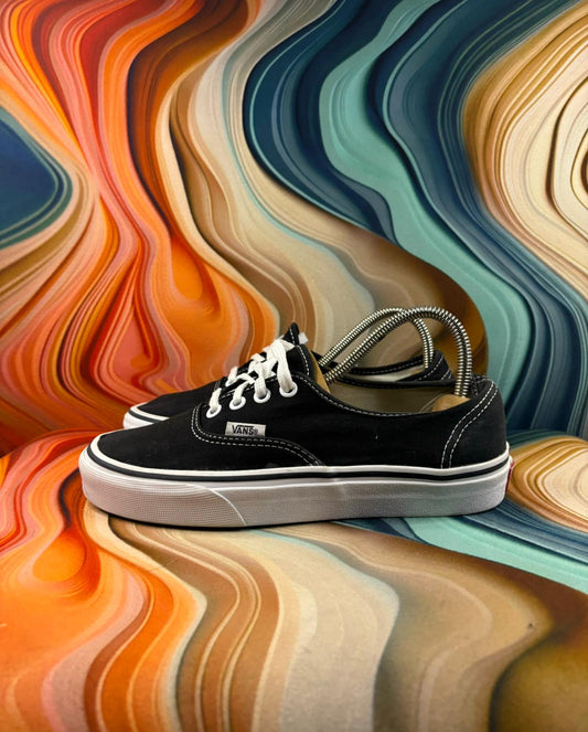 Vans Classic Black White Low